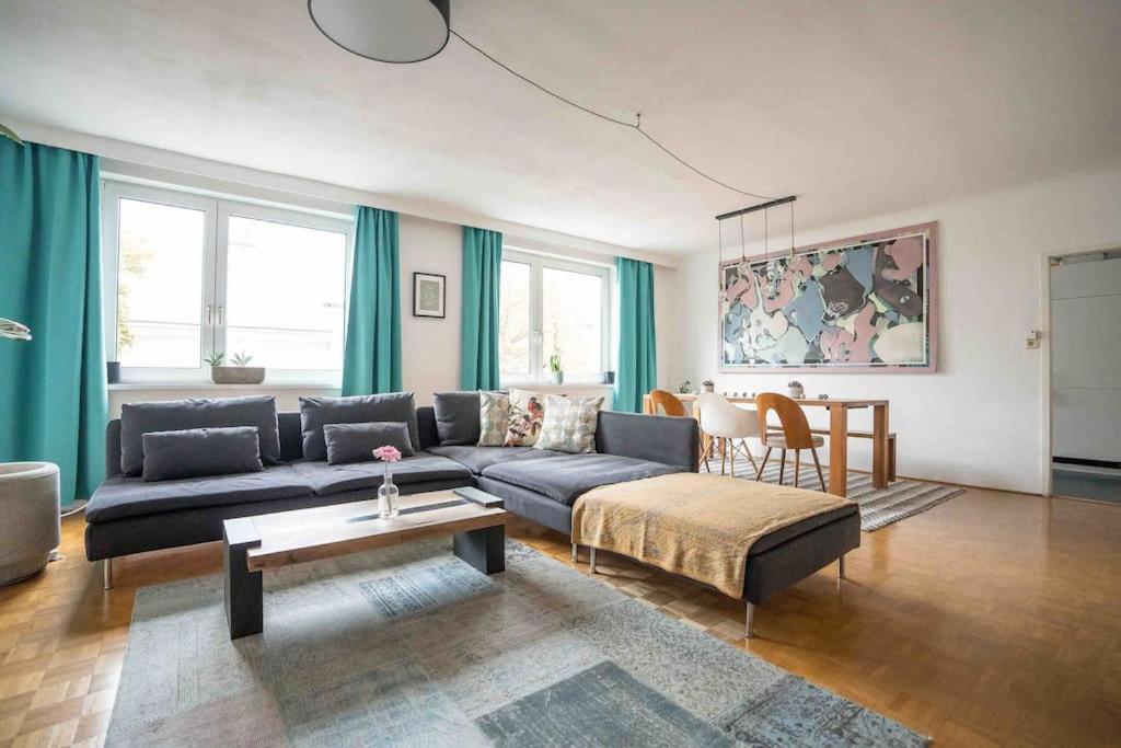 Cozy And Stylish Apartment Near Schoenbrunn Castle Wenen Buitenkant foto